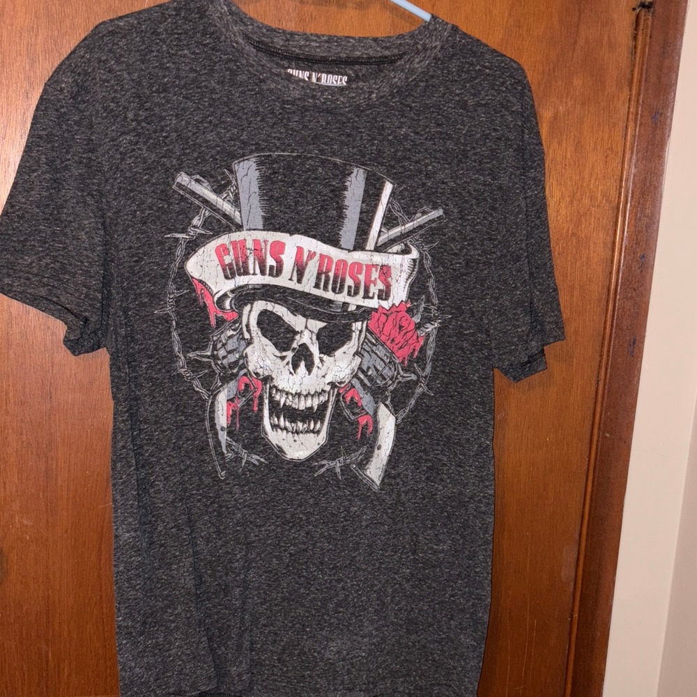 Guns N' Roses Gray Short Sleeve Tee
